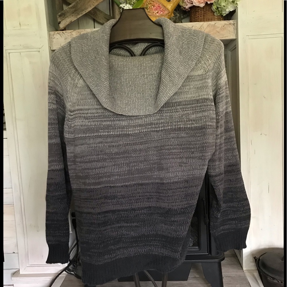 Lane Bryant Cowl Neck Ombré Gray Top